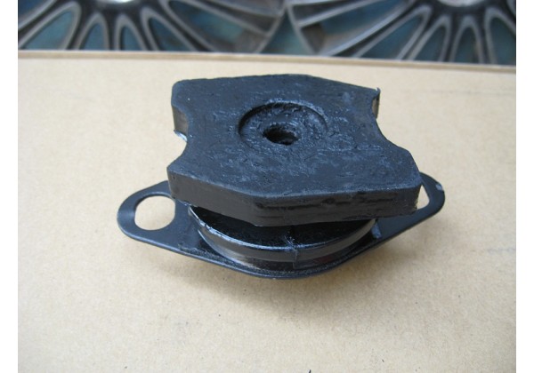 опора двигуна ліва Renault Scenic, Megane, 7700427286, для АКПП